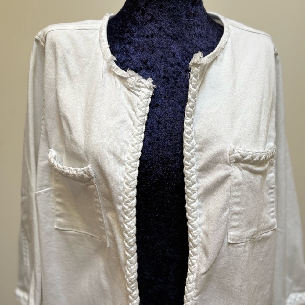 White Open Front jacket - Picture 2 of 9